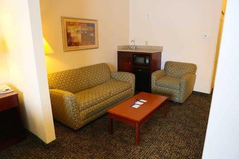 Country Inn & Suites By Radisson, Midway - Tallahassee West Bagian luar foto
