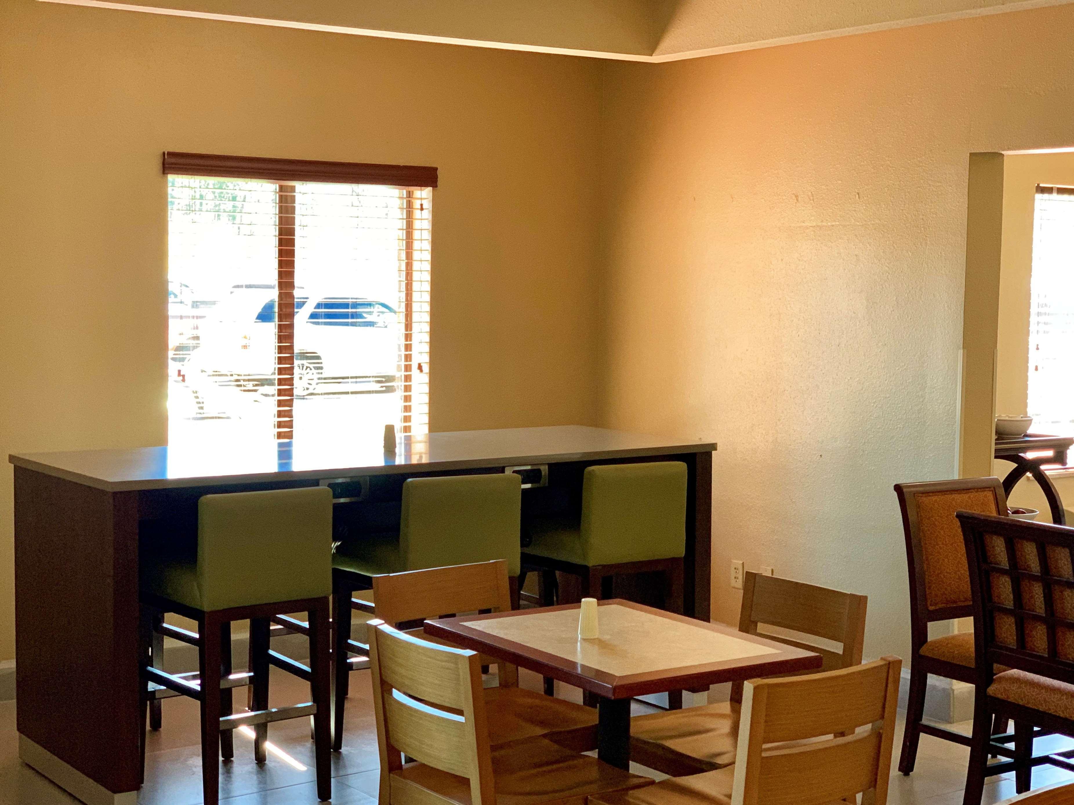 Country Inn & Suites By Radisson, Midway - Tallahassee West Bagian luar foto